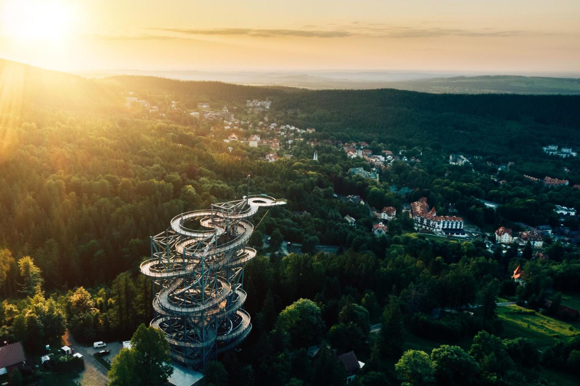 Elements Hotel&Spa Świeradów-Zdrój Exterior foto Aerial view of the observation tower